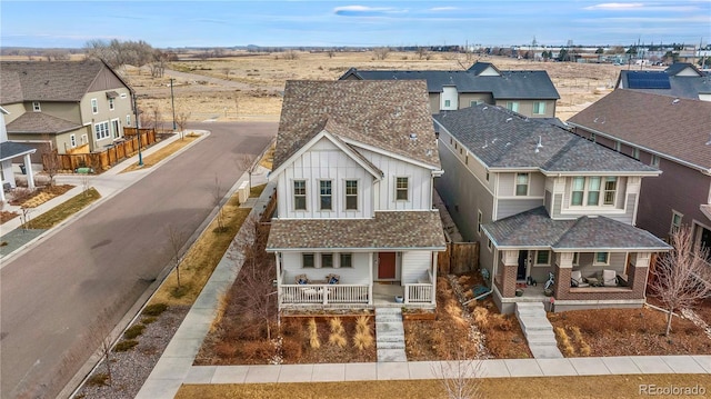 view of front of property featuring a porch