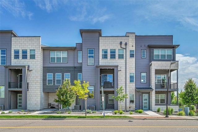 1575 W 68th Ave, Denver, CO 80221 - view of property
