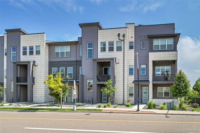 1575 W 68th Ave, Denver, CO 80221 - view of building exterior