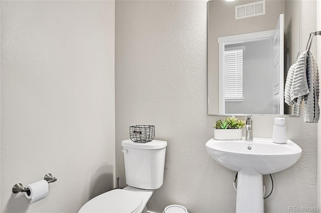 1575 W 68th Ave, Denver, CO 80221 - half bathroom with a textured wall