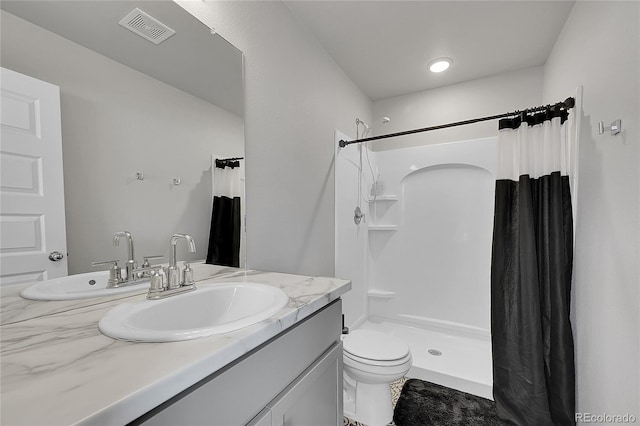 620 Apache Trl Unit A1, Ault, CO 80610 - full bath with vanity and a shower with curtain