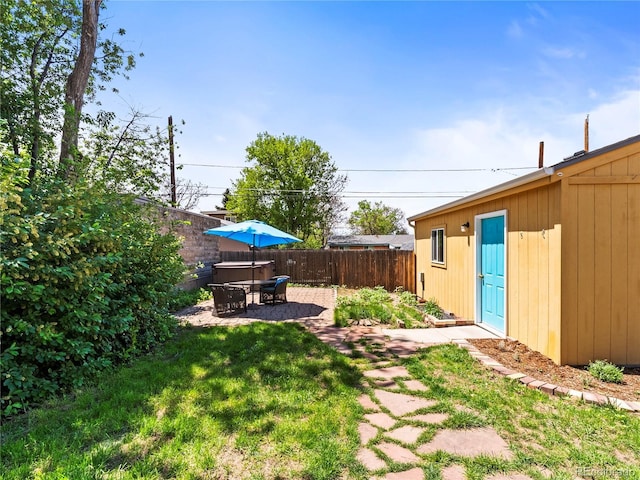 view of yard with a patio