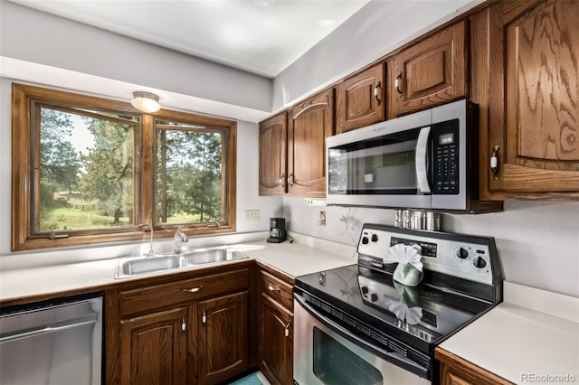 9420 Mcgill Ct, Parker, CO 80134 - kitchen featuring stainless steel appliances and light countertops