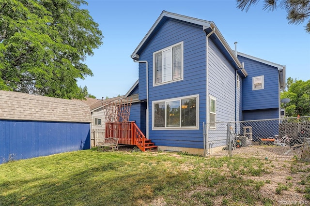 13155 W 63rd Pl, Arvada, CO 80004 - back of house with an outbuilding