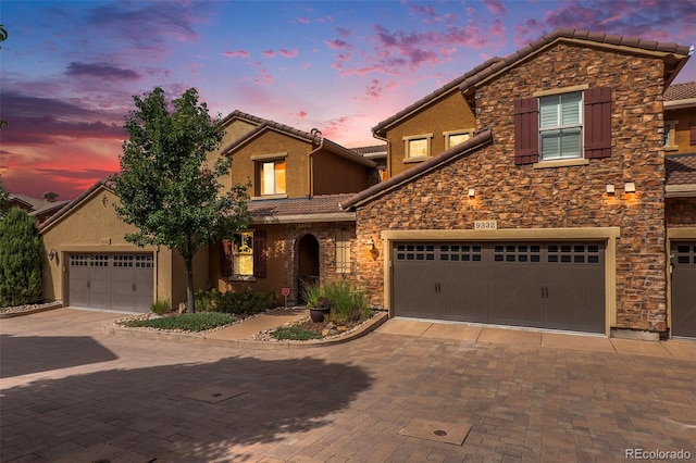 view of front facade with a garage