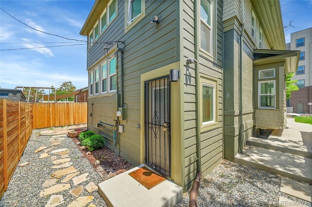 2143 S Acoma St, Denver, CO 80223
