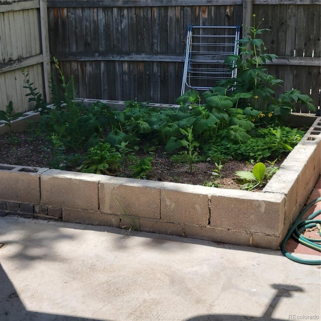 970 S Peoria St, Aurora, CO 80012 - view of yard