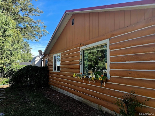 view of side of property