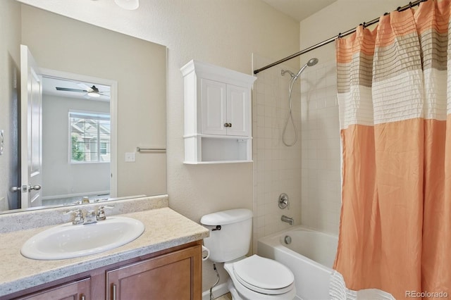 16062 W 62nd Ln, Arvada, CO 80403 - bathroom with vanity, shower / bath combo, and a ceiling fan