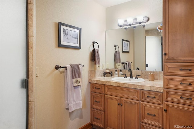 20050 Lost Arrowhead Dr, Monument, CO 80132 - bathroom featuring vanity