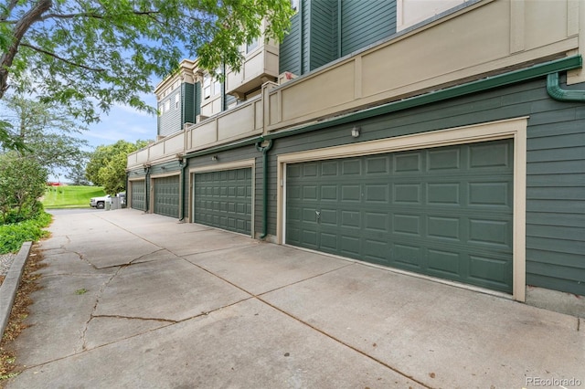 9503 Longs Peak Dr, Commerce City, CO 80640 - photo 17