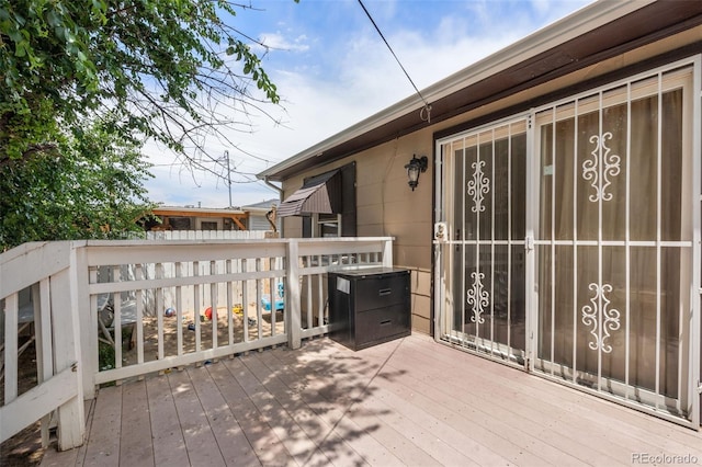 6871 Locust St, Commerce City, CO 80022 - view of deck