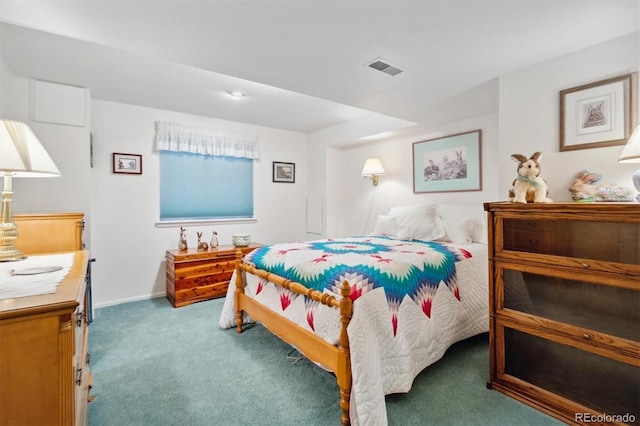 view of carpeted bedroom