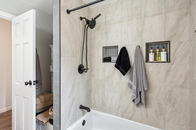 2989 S Corona St, Englewood, CO 80113 - full bathroom featuring tub / shower combination
