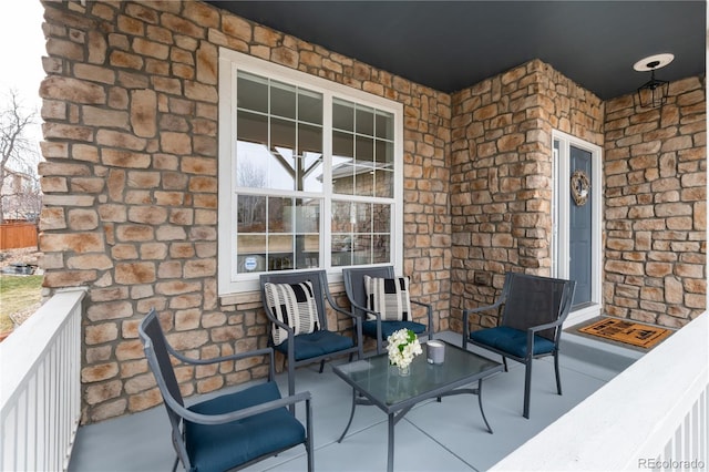 view of patio / terrace with covered porch