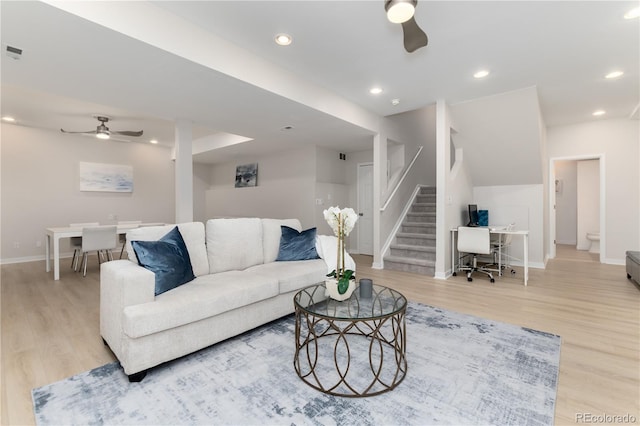 living room with ceiling fan, baseboards, wood finished floors, and recessed lighting