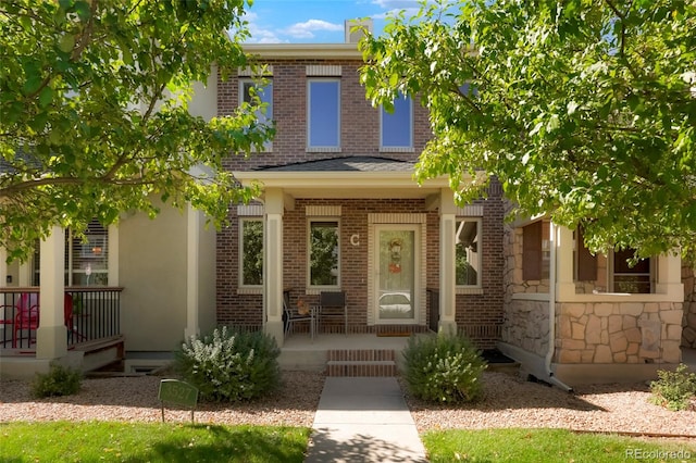 view of front of home featuring a porch