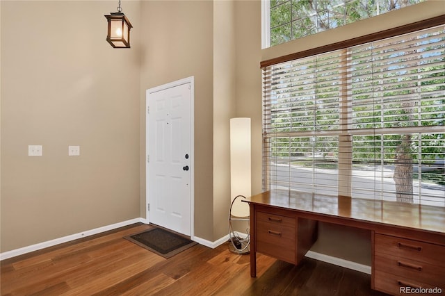 18153 E Amherst Dr, Aurora, CO 80013 - entryway featuring dark wood finished floors and baseboards