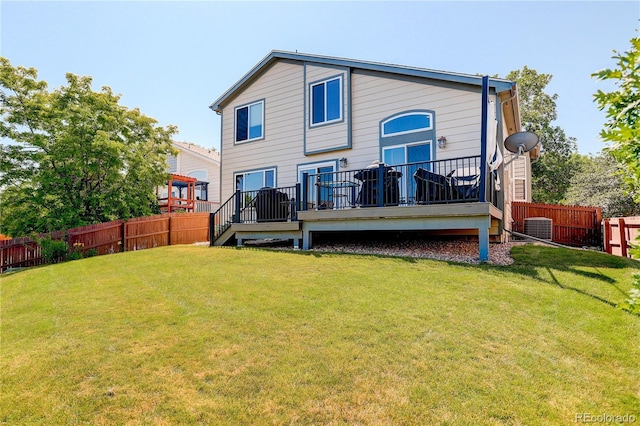 18153 E Amherst Dr, Aurora, CO 80013 - back of house with a wooden deck