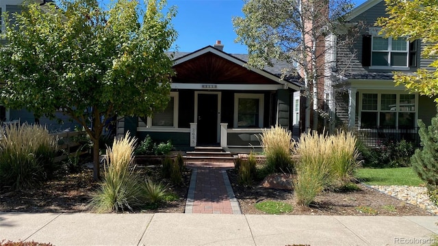 view of front facade with covered porch