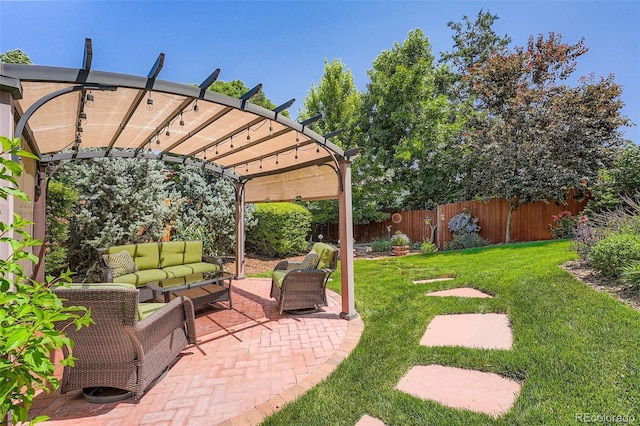 3752 S Helena Way, Aurora, CO 80013 - fenced backyard featuring outdoor lounge area, a pergola, and a patio area