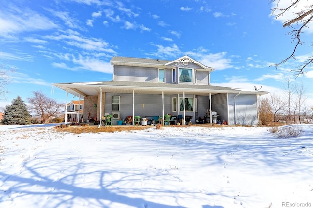 view of front of property featuring a porch