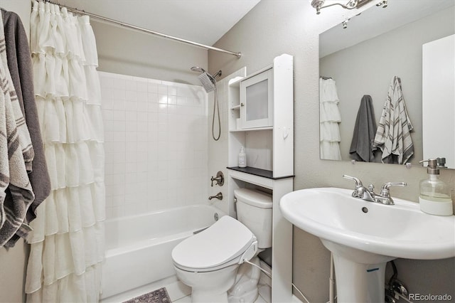 7905 Lowell Blvd Unit B, Westminster, CO 80030 - bathroom with shower / bathtub combination with curtain and toilet