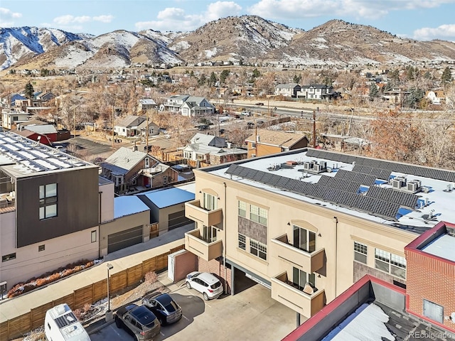 bird's eye view with a mountain view