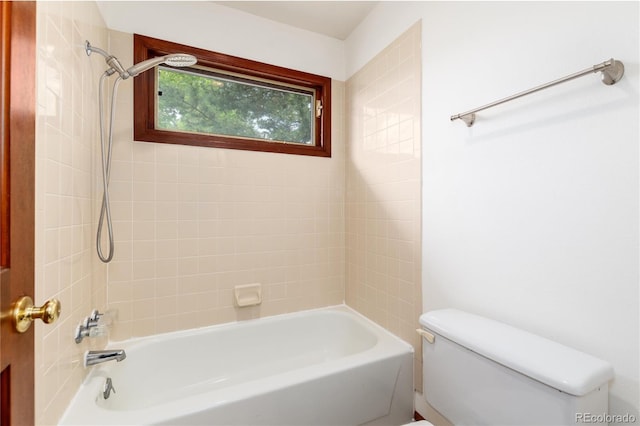 full bath featuring toilet and bathing tub / shower combination