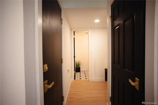 1552 S Fairplay Way, Aurora, CO 80012 - corridor featuring light wood-type flooring and recessed lighting