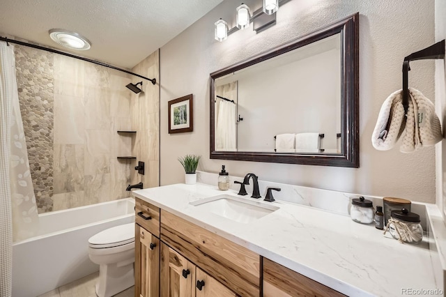 91400 Ryan Gulch Rd Unit 91427, Silverthorne, CO 80498 - full bathroom with toilet, shower / bath combo with shower curtain, vanity, and a textured ceiling