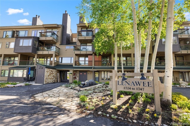 22300 US Highway 6 Unit 1746, Dillon, CO 80435 - view of apartment building / complex