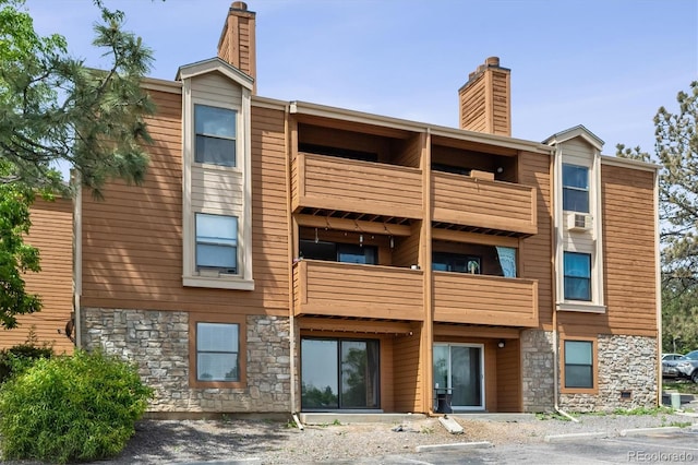4273 S Salida Way Unit 1, Aurora, CO 80013 - view of property featuring uncovered parking