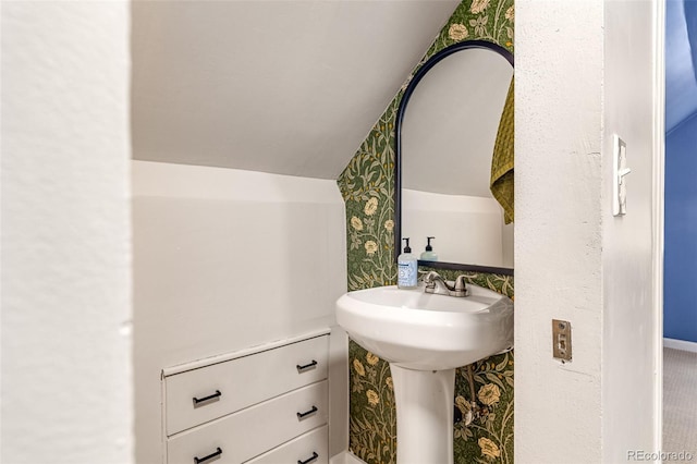 2535 S Julian St, Denver, CO 80219 - bathroom featuring wallpapered walls