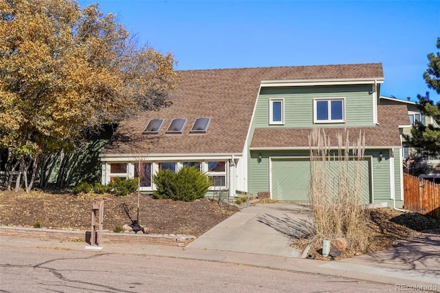 view of front facade with a garage