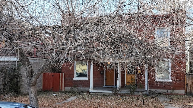 view of front of house with covered porch