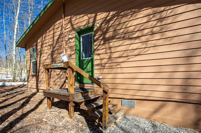 exterior details with crawl space