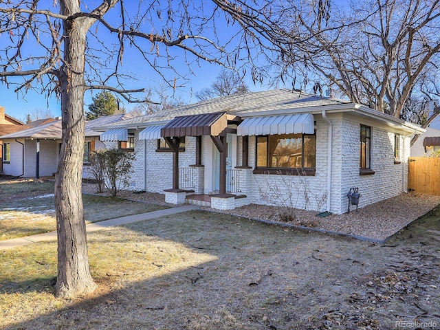 view of front of property