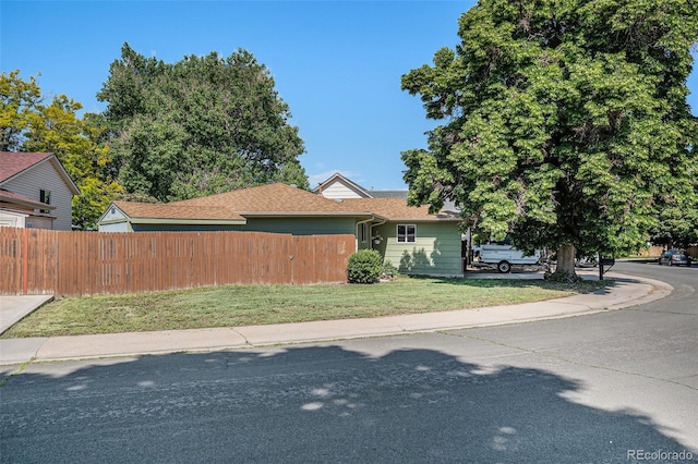 1641 Biscay Cir, Aurora, CO 80011 - view of front of home featuring roof with shingles