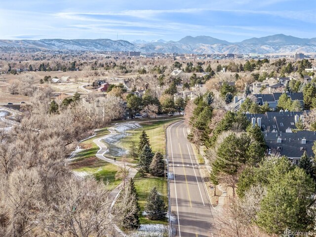 bird's eye view featuring a mountain view