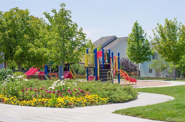 5394 S Valdai Way, Aurora, CO 80015 - view of community play area