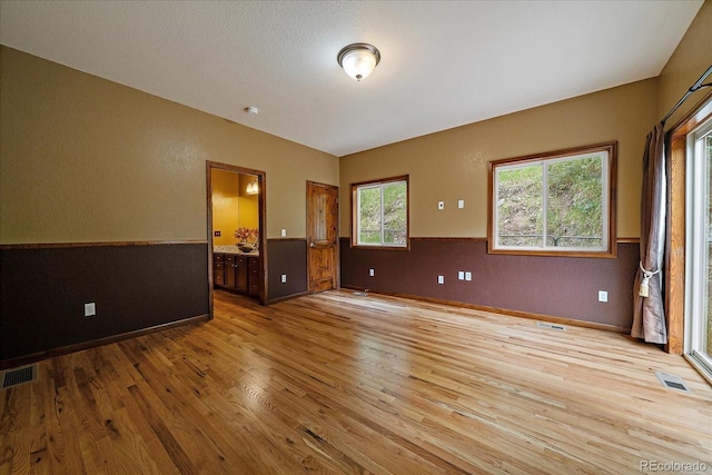 27756 Troublesome Gulch Rd, Evergreen, CO 80439 - photo 19