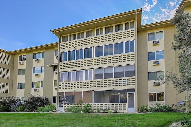 635 S Alton Way Unit 6A, Denver, CO 80247 - view of apartment building / complex