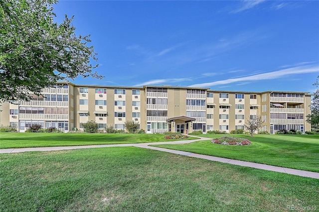 635 S Alton Way Unit 6A, Denver, CO 80247 - view of apartment building / complex