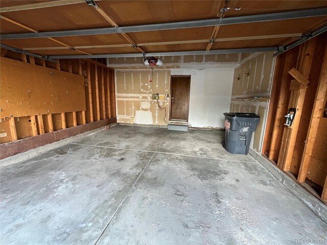 17969 E Brown Pl, Aurora, CO 80013 - garage featuring a garage door opener