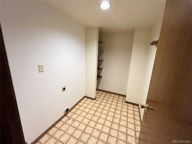 17969 E Brown Pl, Aurora, CO 80013 - laundry area with electric dryer hookup, baseboards, and recessed lighting