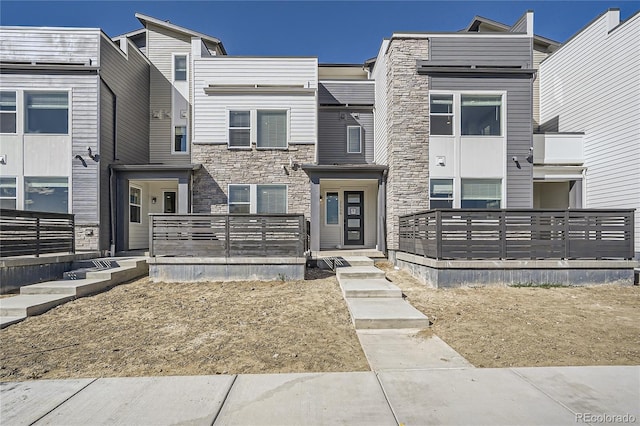 view of townhome / multi-family property