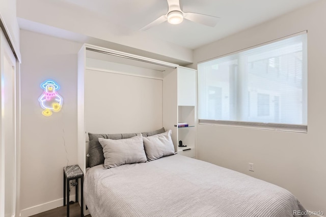 bedroom featuring a ceiling fan