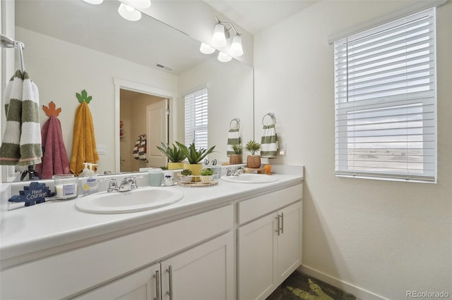 bathroom with vanity