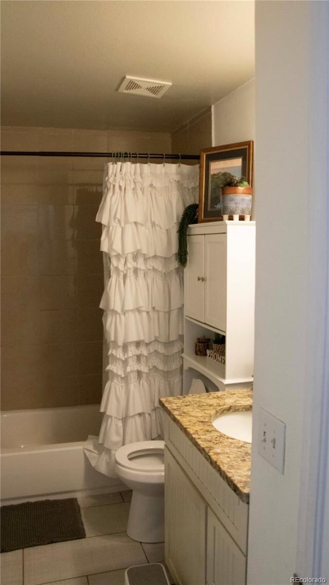 full bath featuring shower / tub combo with curtain, vanity, toilet, tile patterned floors, and visible vents